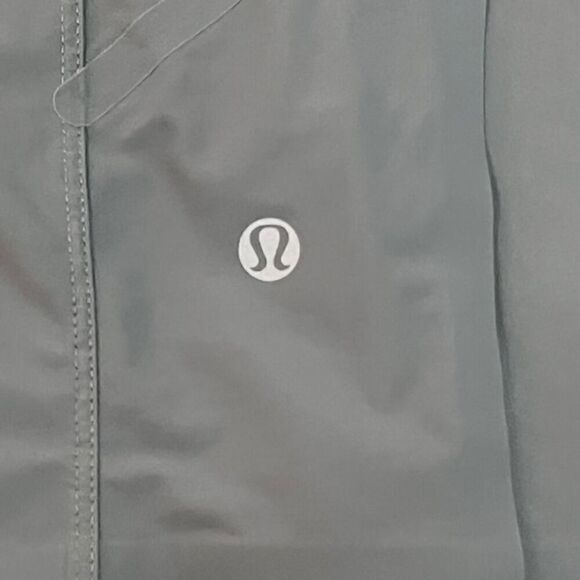 Lululemon Assert Short 10" Linerless Deep Coal - Picture 9 of 13